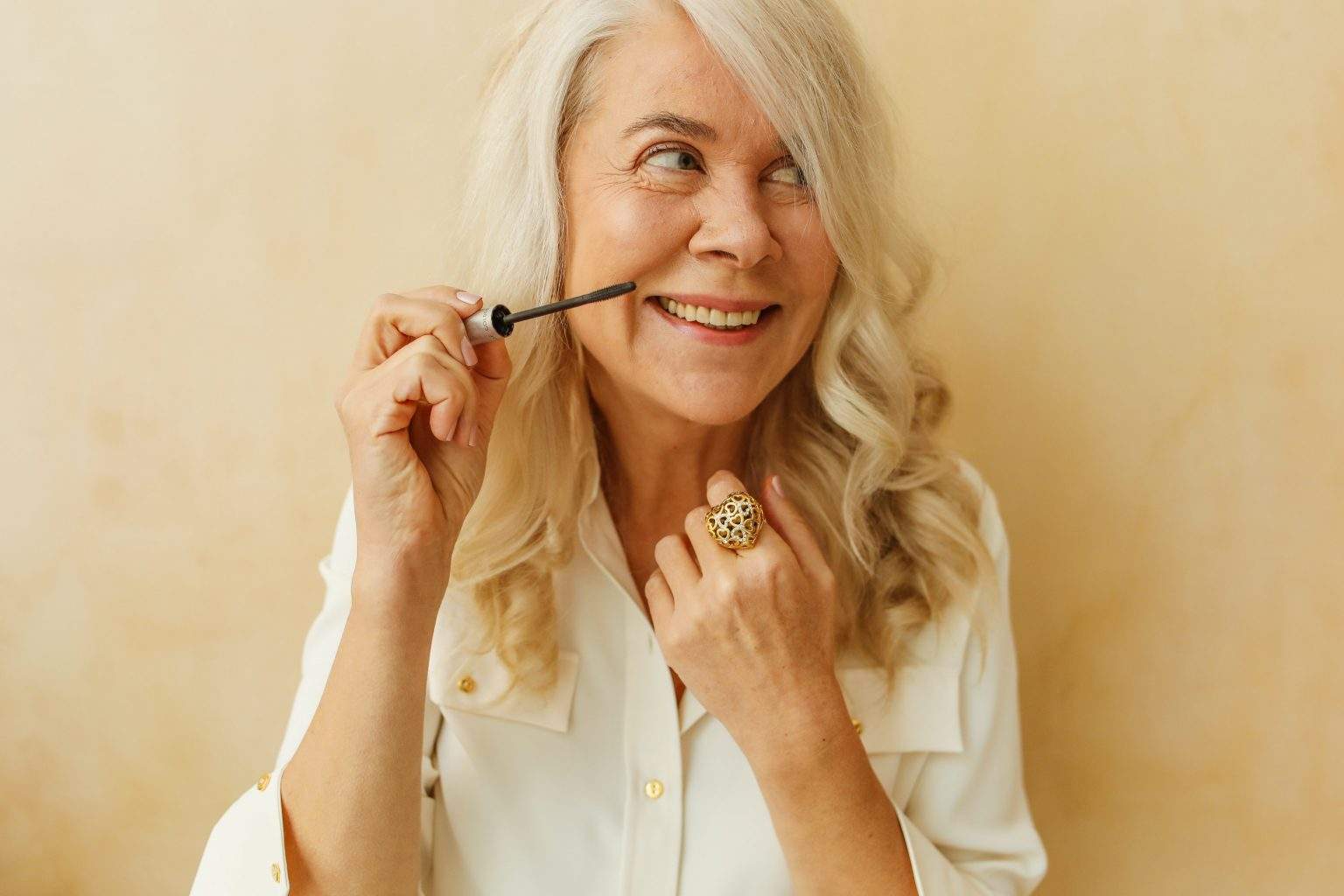 the-20-best-mascaras-for-older-women-updated-2023