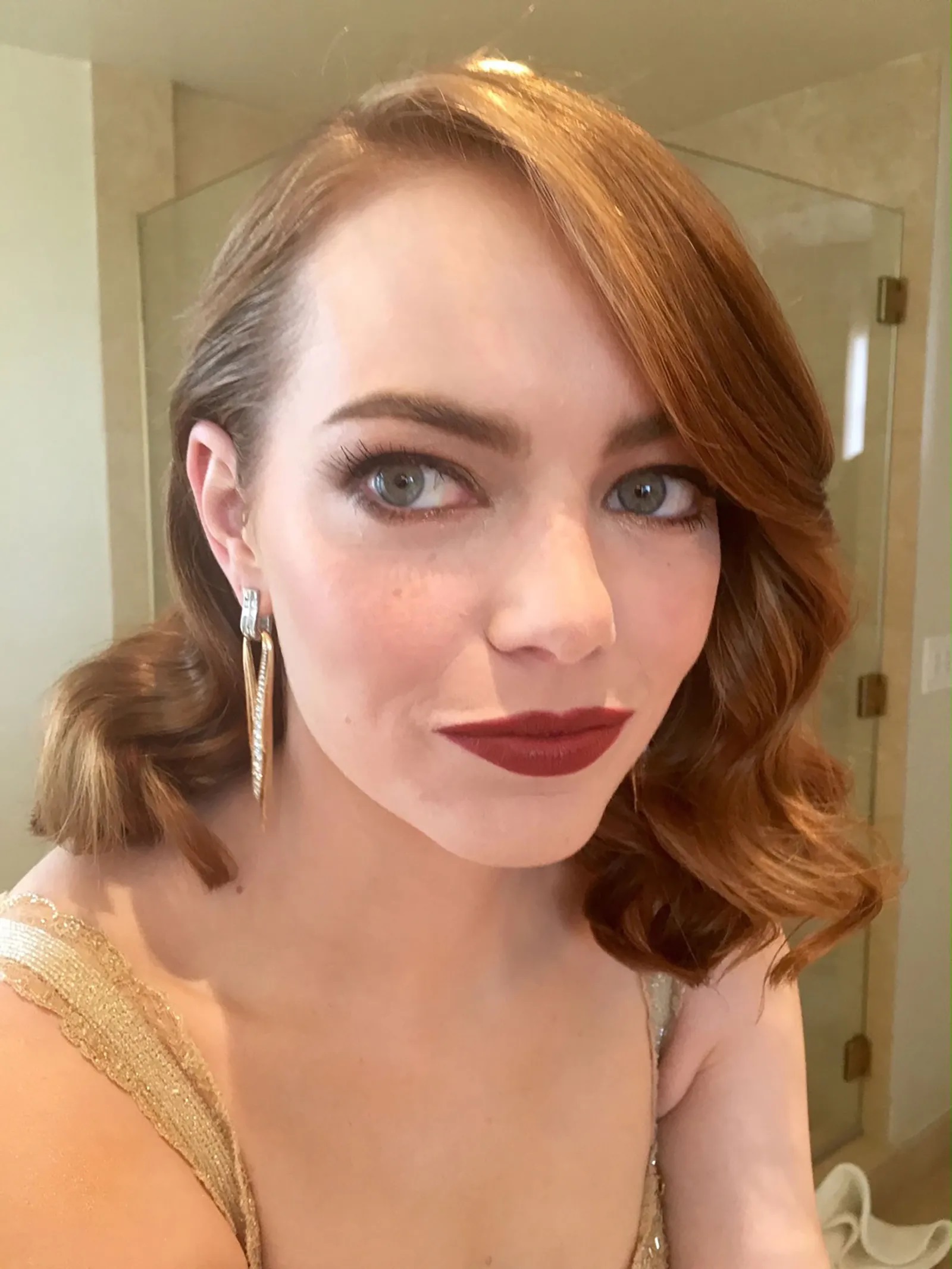 Emma Stone Stunning Red Carpet Makeup Look at the Oscars 2017