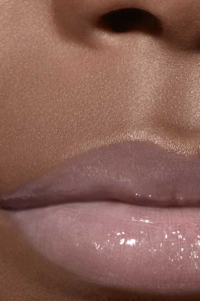 rouge coco chanel lip gloss 726 icing swatches on dark skin tone